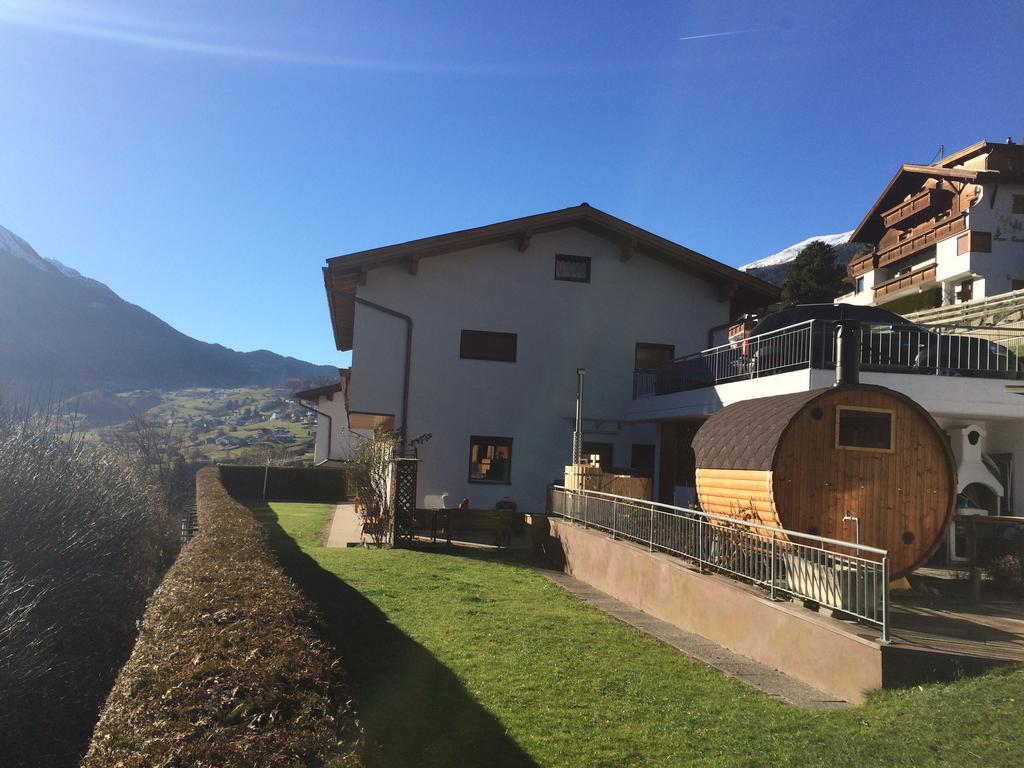 Haus Alpenhahn Apartment Венс Екстериор снимка